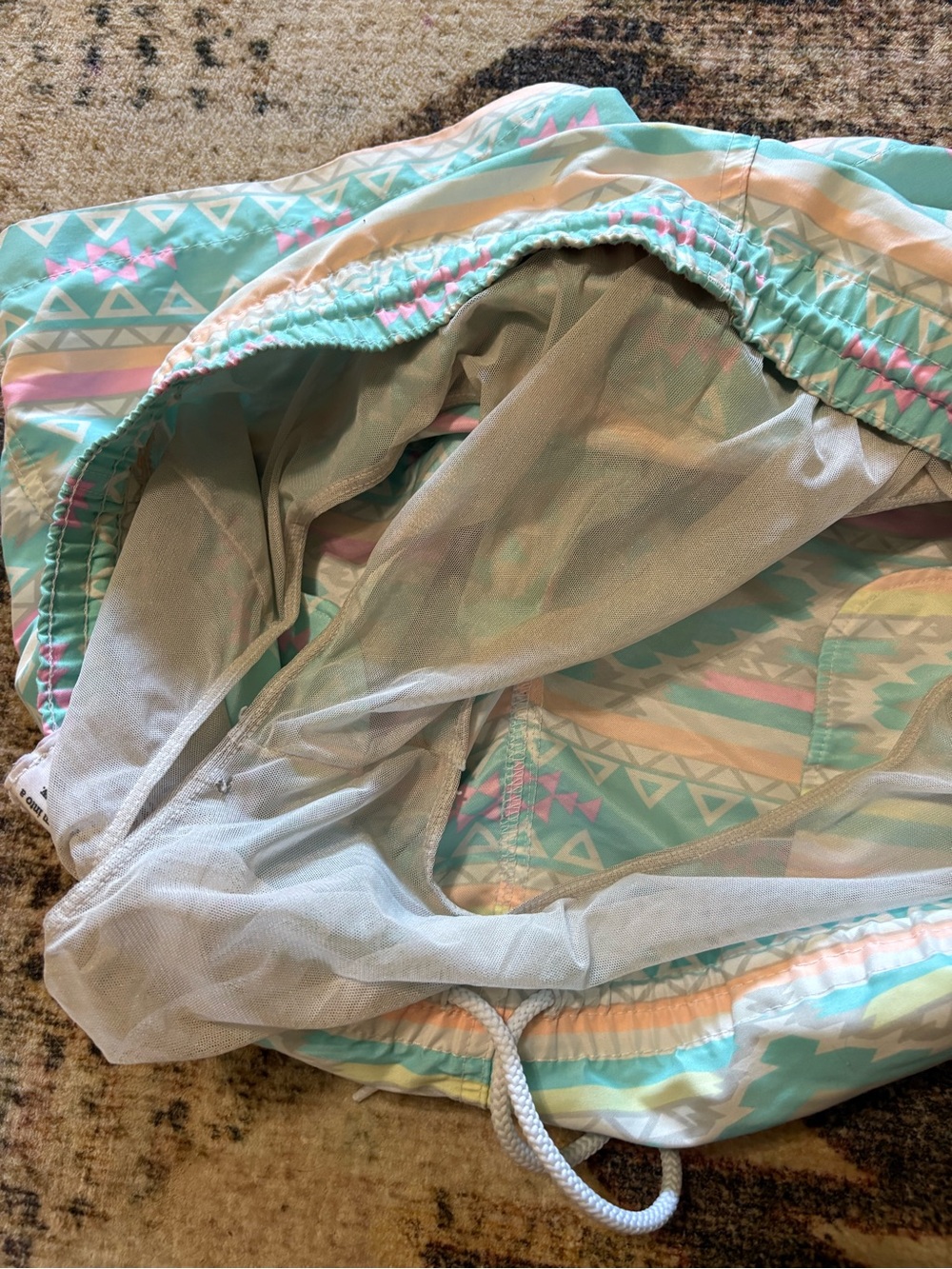 Chubbies Men’s Aztec Print Swim Shorts Size Large - Picture 5 of 7